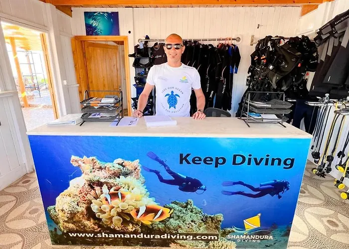 Club Reef & Resort 4*