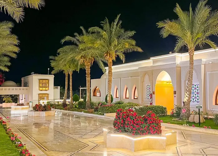 Club Reef & 4*