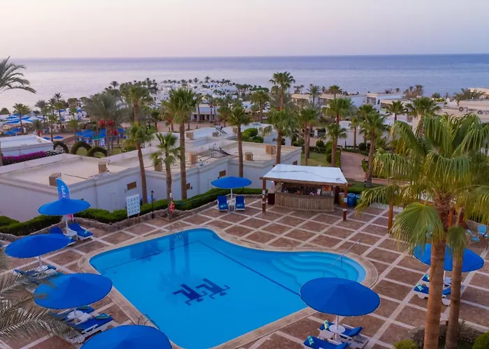 Club Reef & 4*